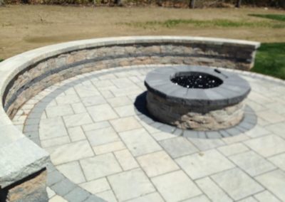 fire-pit-with-wall