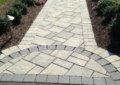 outdoor-walkway-with-pavers